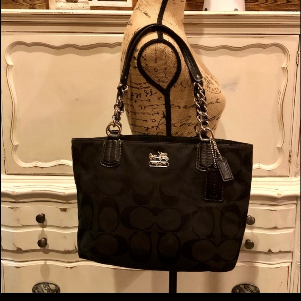 Coach Signature Jacquard Chelsea Tote